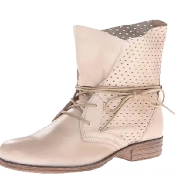 miz mooz cream leather bootie. size 7.5 - Picture 1 of 5